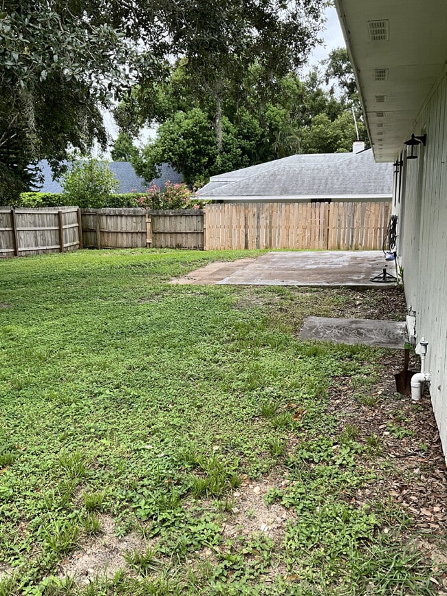 Building Photo - 3 bedroom 2 bath Single Family Home with N...