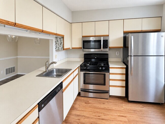 Building Photo - 608 B Sedgefield Drive