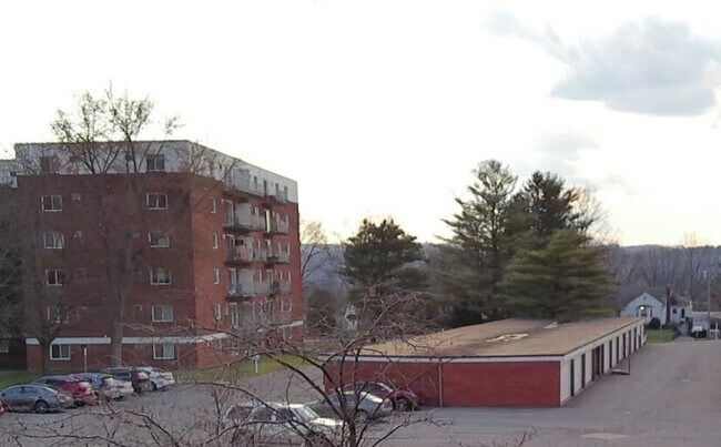 Building Photo - 101 Lafayette Rd