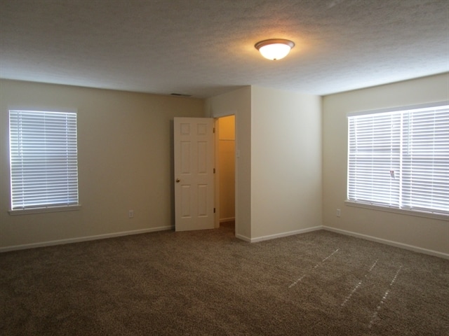 Building Photo - 5964 Keensburg Dr