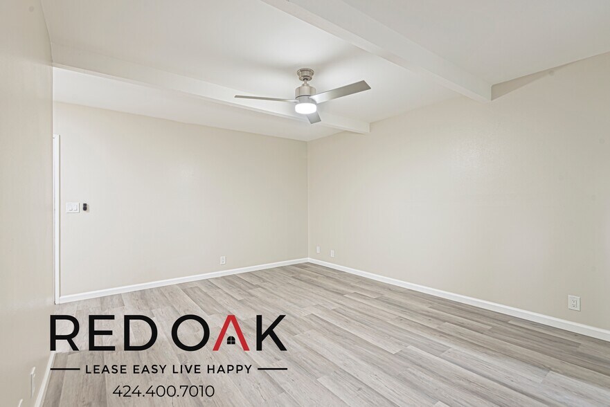 Building Photo - 1375 W San Bernardino Rd