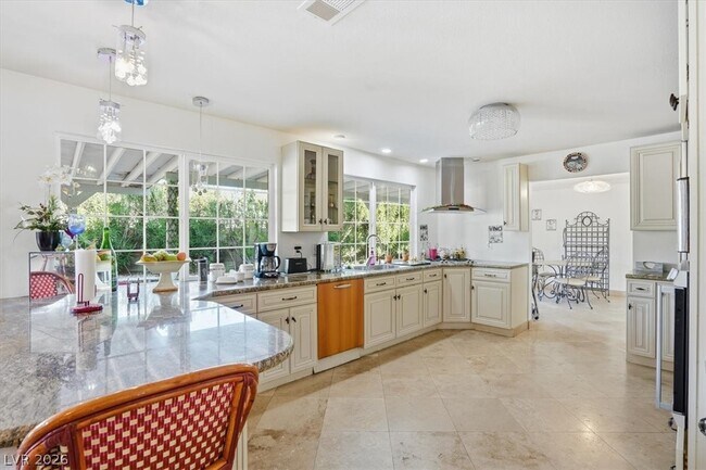 Building Photo - 3182 Moonflower Dr