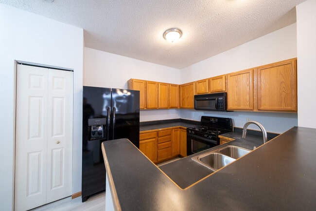 Building Photo - 15316 Founders Ln