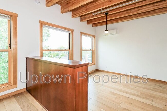 Building Photo - 1515 N Rosa Parks Way