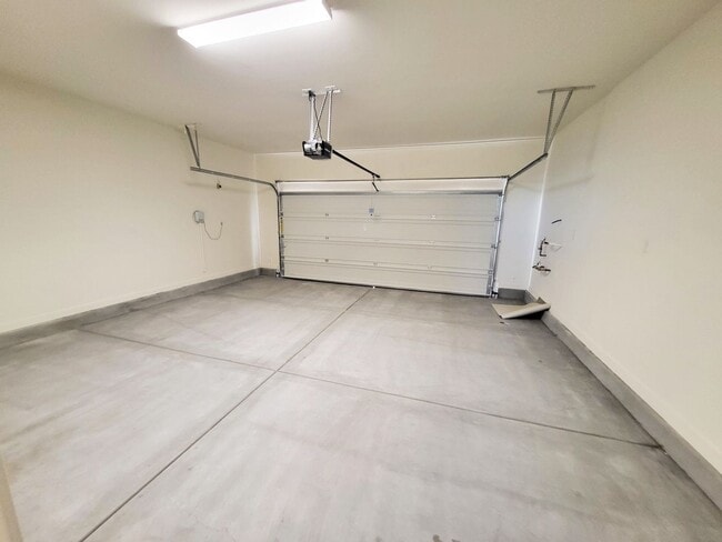 Building Photo - House for Rent in Summerlin Call or Text f...