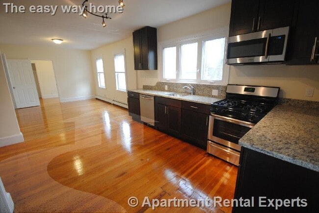 Building Photo - 15 Taylor St