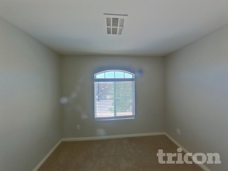 Building Photo - 9032 Iron Cactus Ave