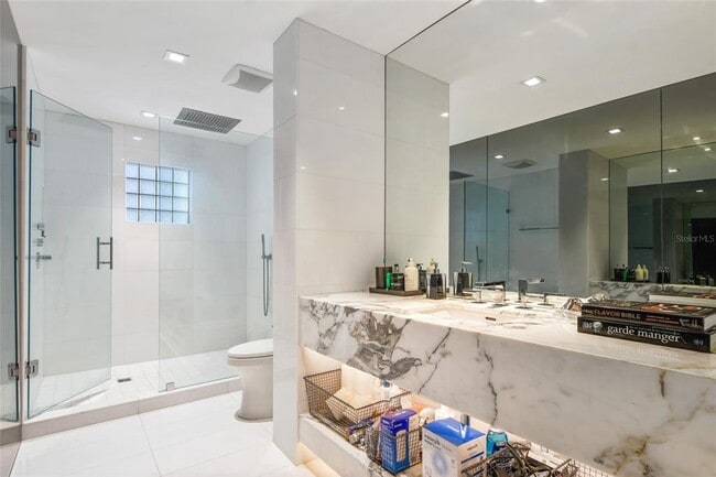 Building Photo - 311 E Morse Blvd