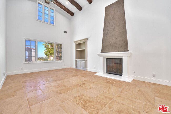 Building Photo - 9 Coral Cay