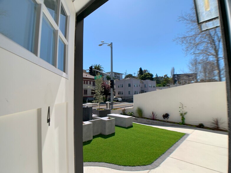 Building Photo - 2127 Park Blvd