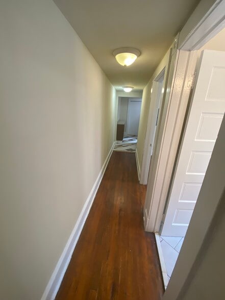 Building Photo - 3009 Ellwood Ave