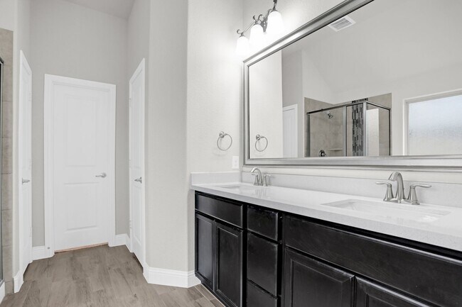 Building Photo - Stylish & Spacious Home in Anna – Perfect ...