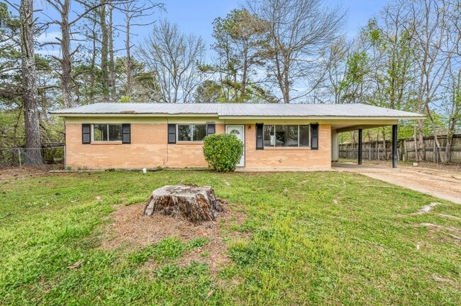 Building Photo - 805 Spruce St