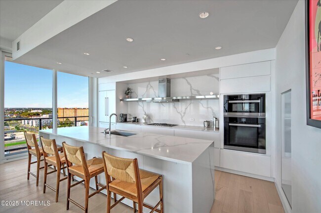 Building Photo - 1101 Ocean Ave N