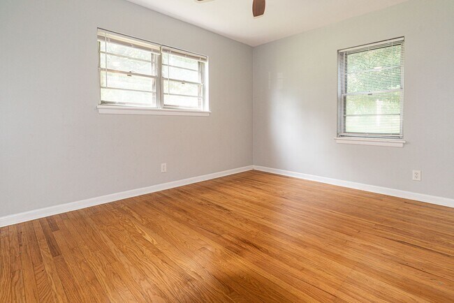 Building Photo - 2728 Riedling Dr