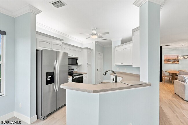 Building Photo - 5877 3 Iron Dr
