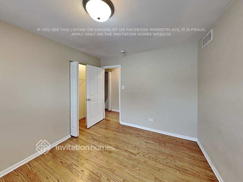 Building Photo - 144 E Drummond Ave