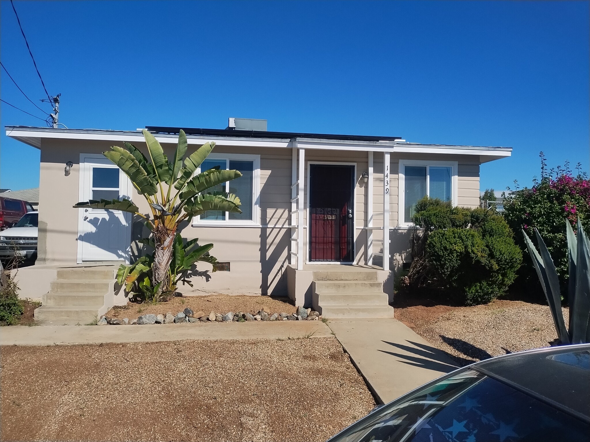 Building Photo - 1439 Burton St