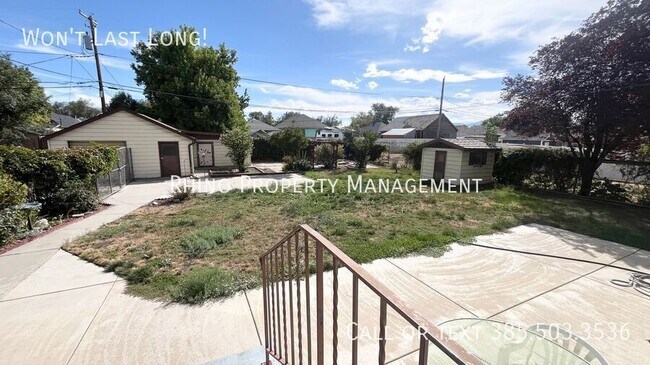Building Photo - 825 W Arapahoe Ave