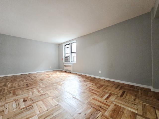 Building Photo - 1 bedroom in YONKERS NY 10705