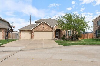Building Photo - 3306 Benbrook Springs Ln