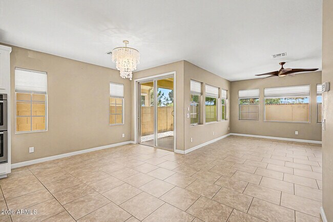 Building Photo - 4128 S Greythorne Way