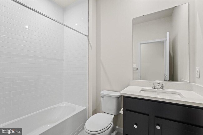 Building Photo - 6056 Beake St