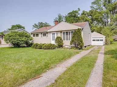 Building Photo - 916 Sussex Dr