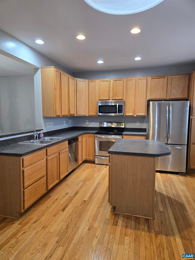 Building Photo - 2452 Abington Dr