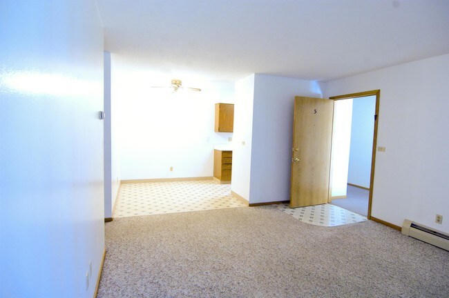 Building Photo - 1910 N Jefferson St