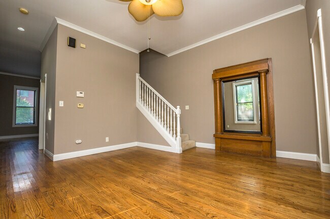 Building Photo - 1703 Carroll St