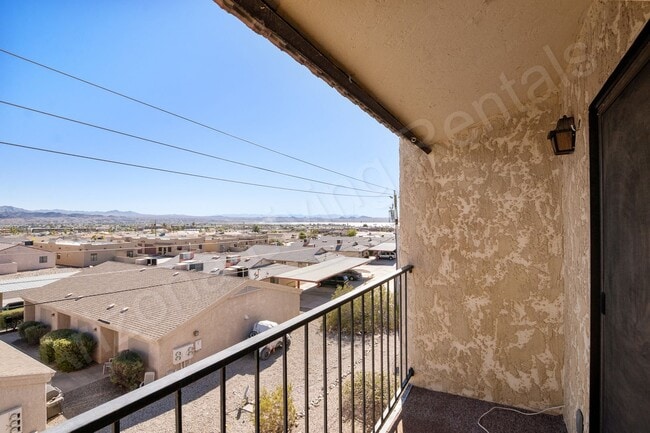 Building Photo - CONDO IN THE HEART OF DOWNTOWN