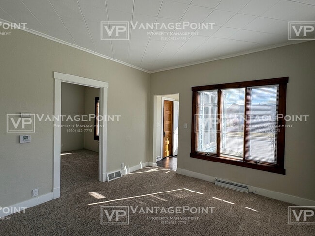 Building Photo - 2110 Lincoln St