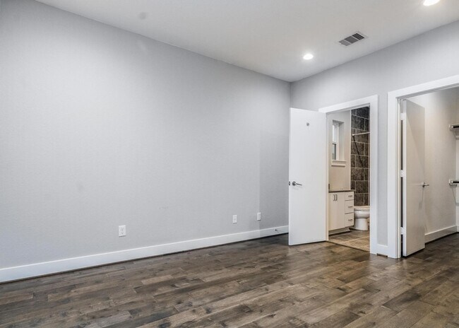 Building Photo - 8409 Hempstead Rd