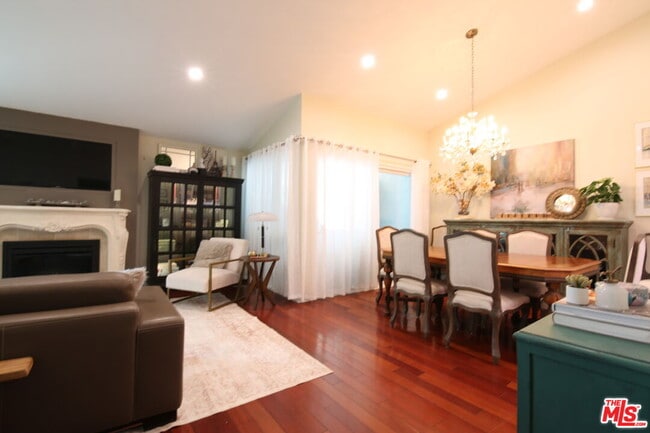 Building Photo - 603 S Prospect Ave