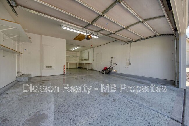 Building Photo - 970 Teresa Pl