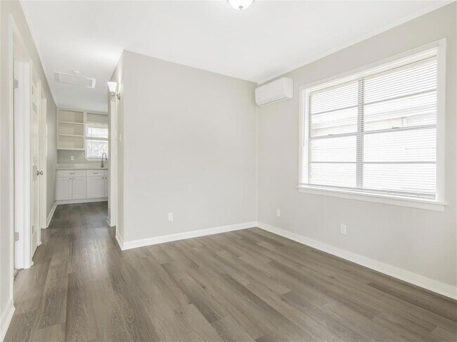 Building Photo - 1309 Malvern St