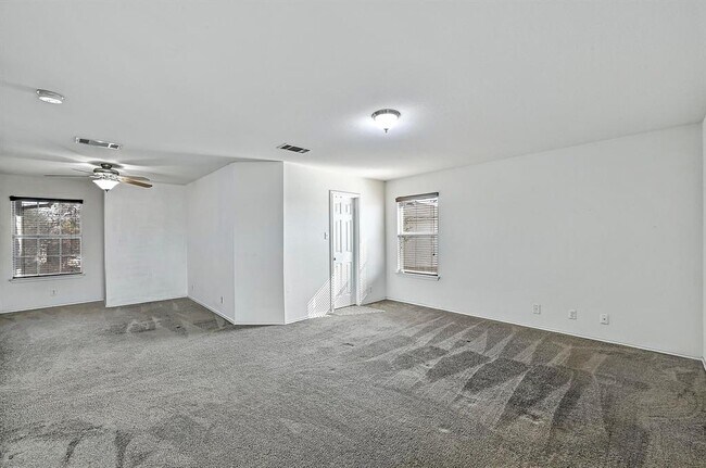 Building Photo - 102 Cannery Cove