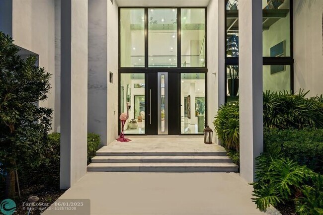 Building Photo - 401 Lido Dr