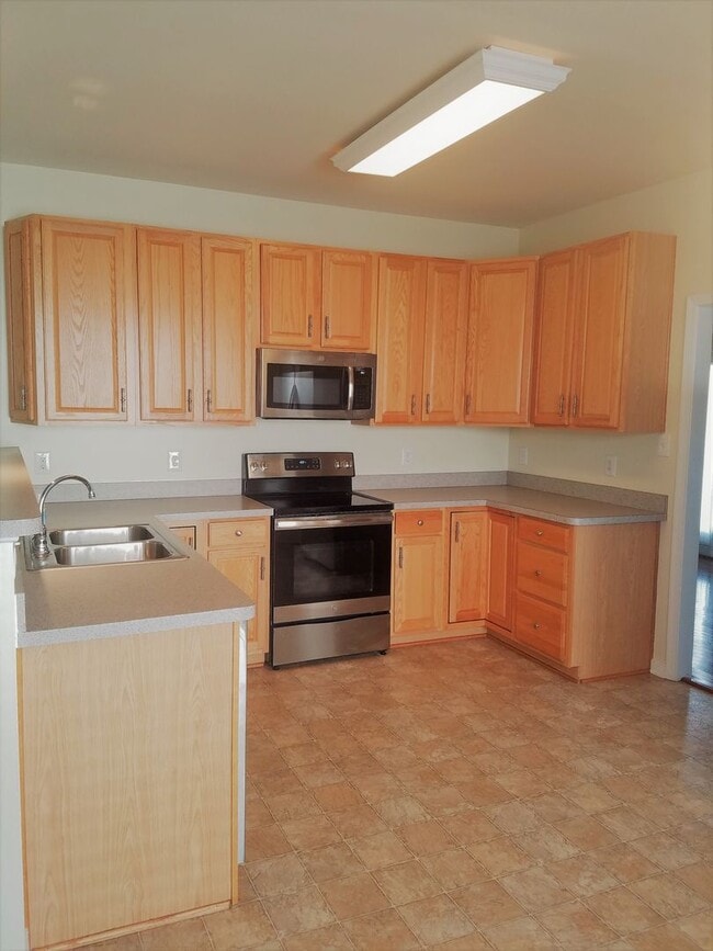 Building Photo - 9113 Stonecreek Club Pl