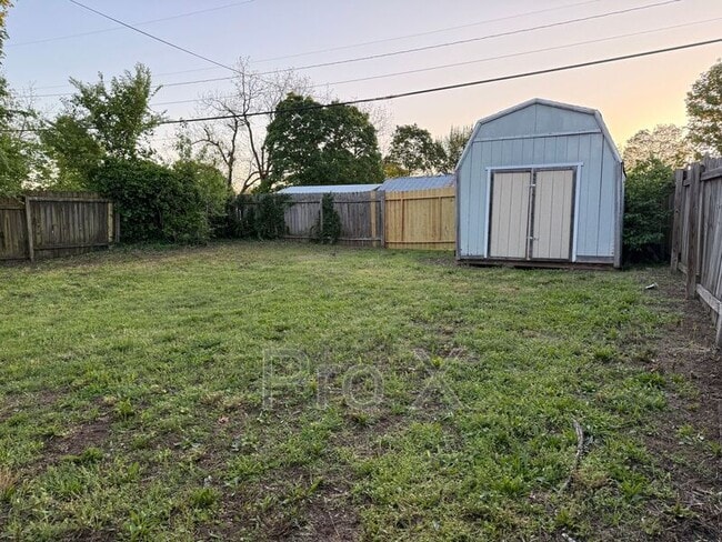 Building Photo - 1035 Prospect Ave