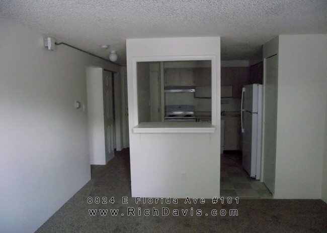 Building Photo - Great location off Leetsdale/Parker and Fl...