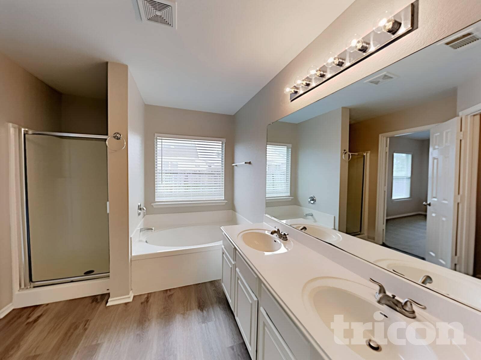 Building Photo - 209 Brahma Way