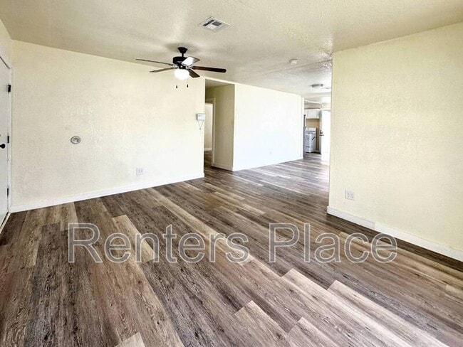 Building Photo - 201 S Ora St