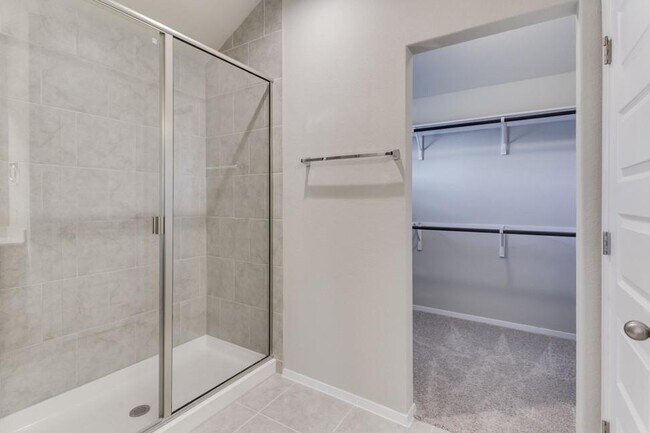 Building Photo - 412 Delta Crst