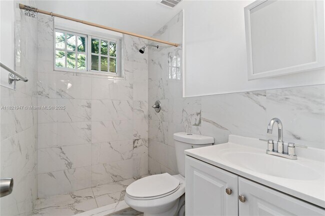 Building Photo - 160 NE 55th St