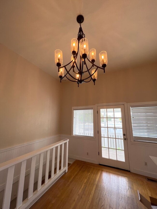 Building Photo - Downtown Benicia Remodeled Saltbox