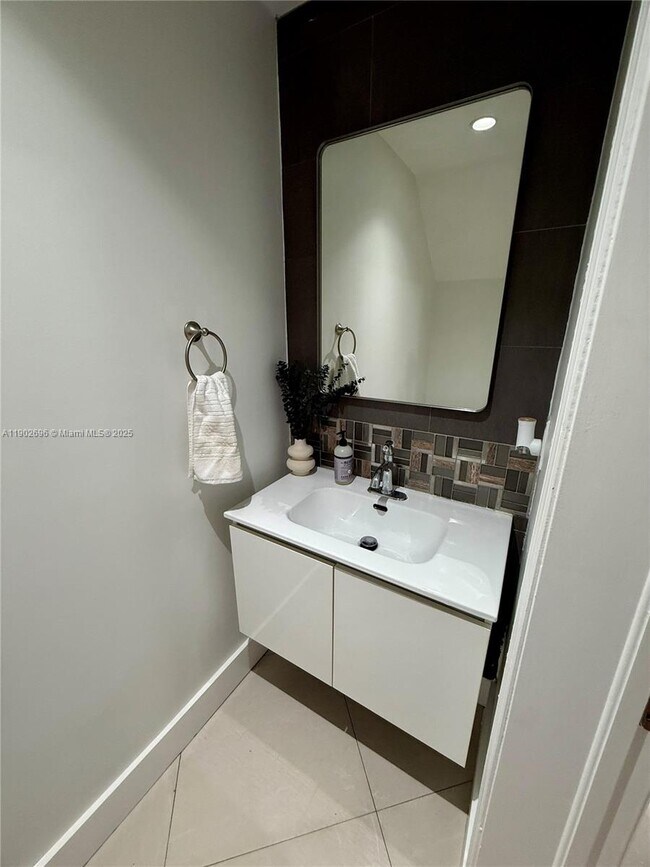 Building Photo - 8544 NW 140th Terrace