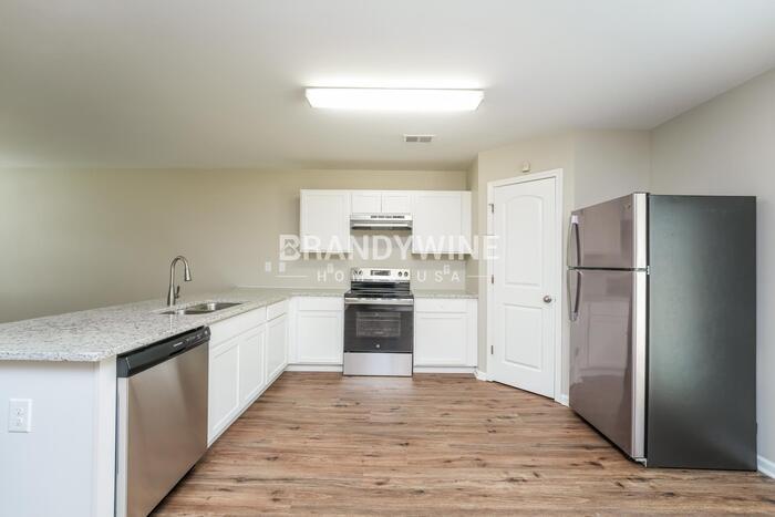 Building Photo - 561 Bryson Trail