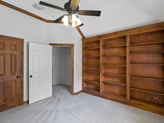 Building Photo - 4602 Gladesdale Park Ln